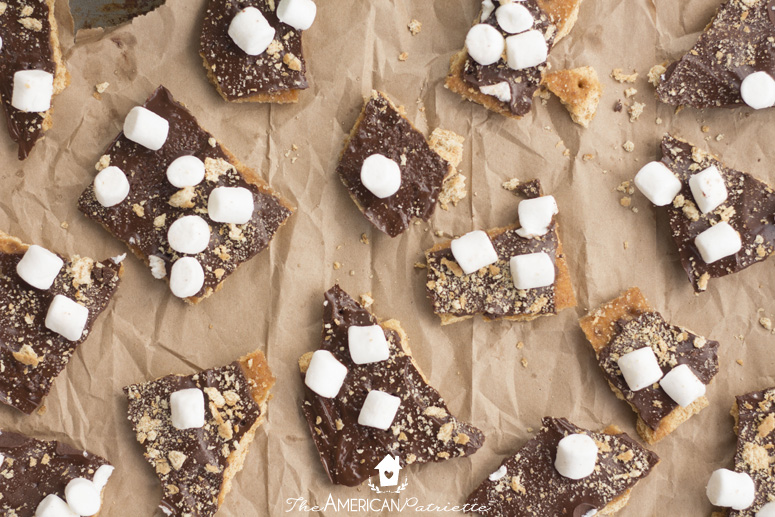S'mores toffee - a delicious combination of buttery caramel sauce on graham crackers with chocolate & marshmallows!