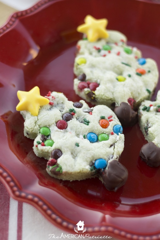 Chocolate Chip Pistachio Christmas Tree Cookies - the perfect Christmas cookies for Santa!
