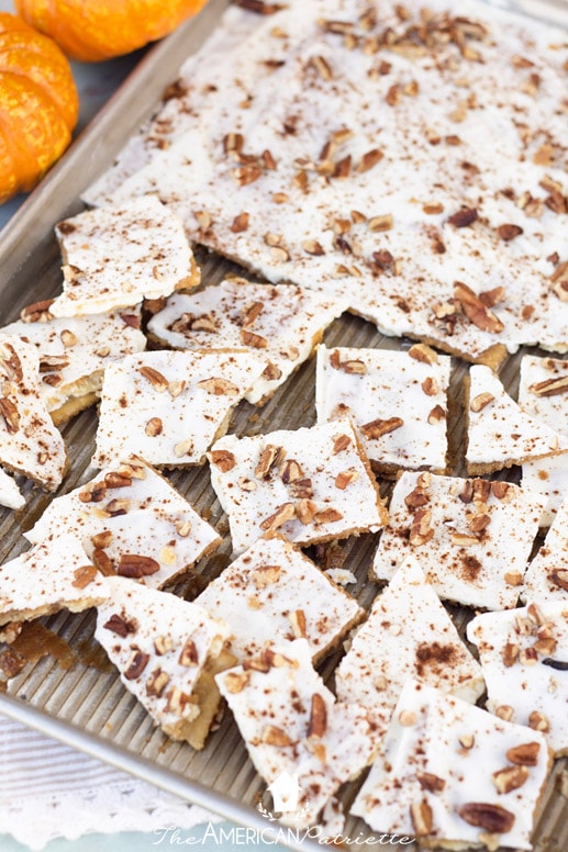 Easy Pumpkin Spice Praline Saltine Cracker Toffee